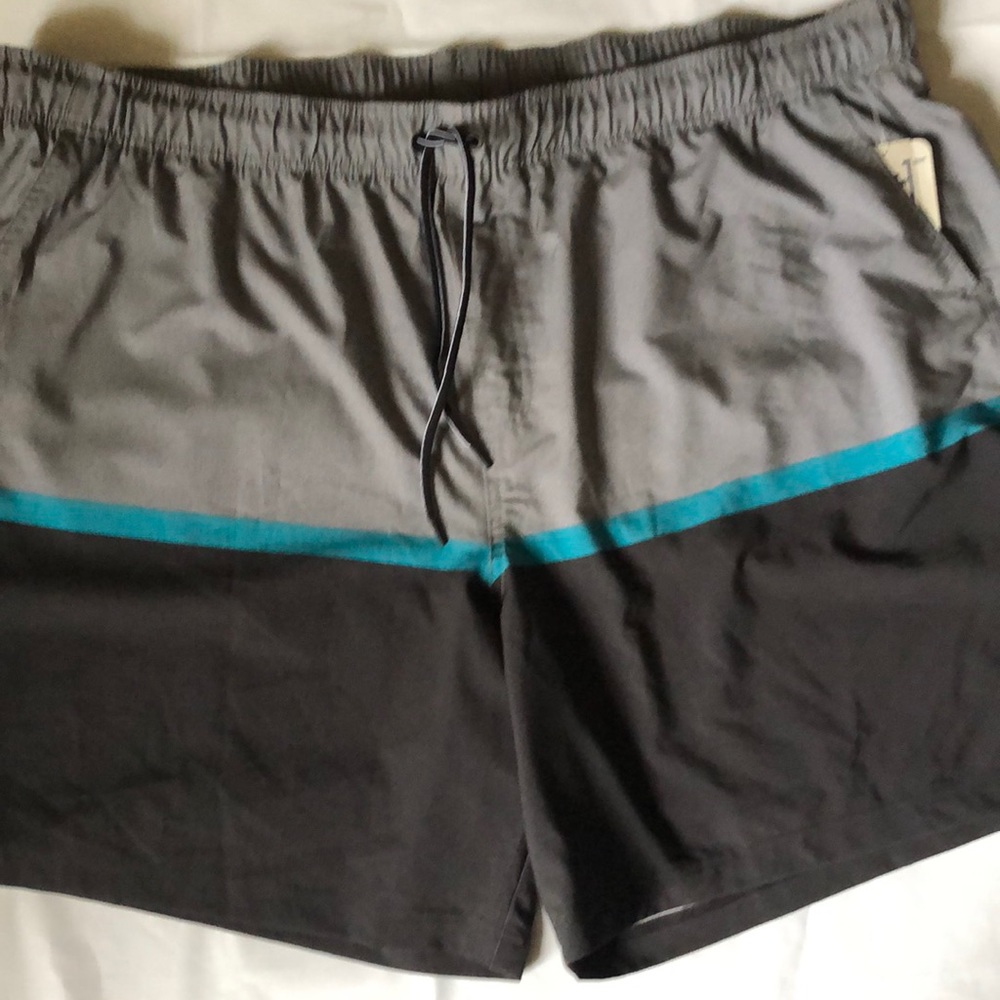Swim shorts mens size 3XL new 91%polyester 9%spandex hybrid above knee inseam 8"